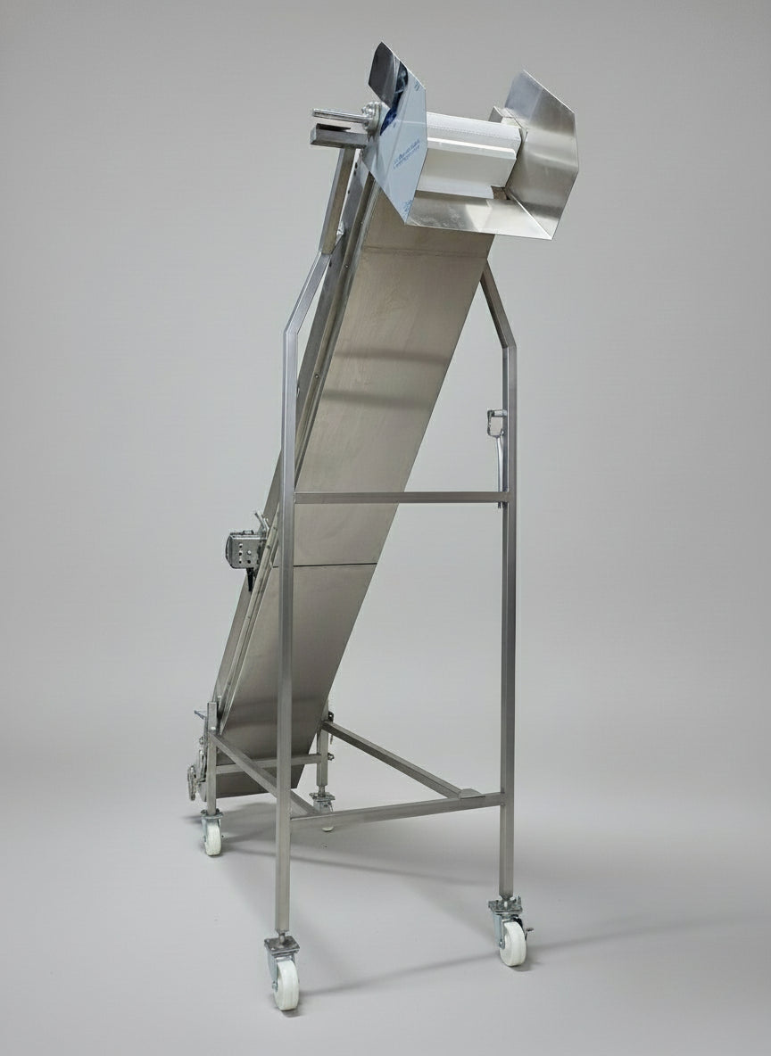 Customizable Stainless Steel Incline Conveyor with Cleated Belt – Mobile & Food-Grade